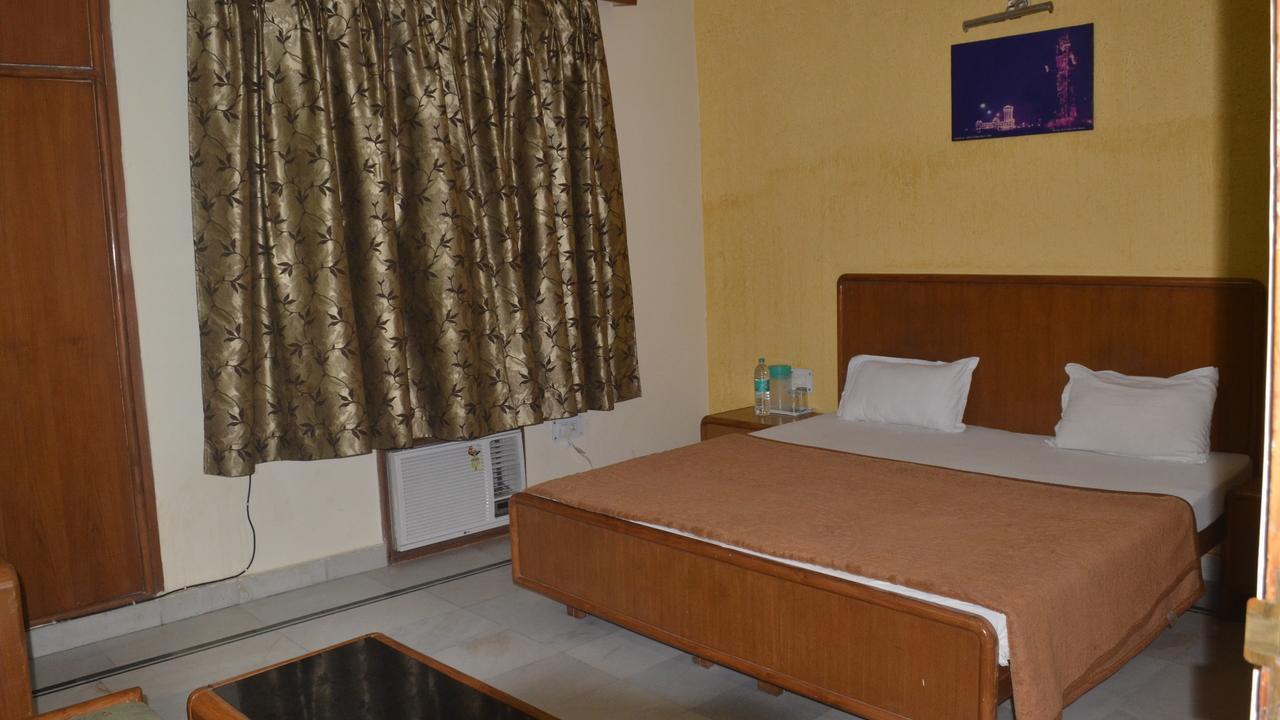 Hotel Har Ki Pauri Haridwār Exteriör bild